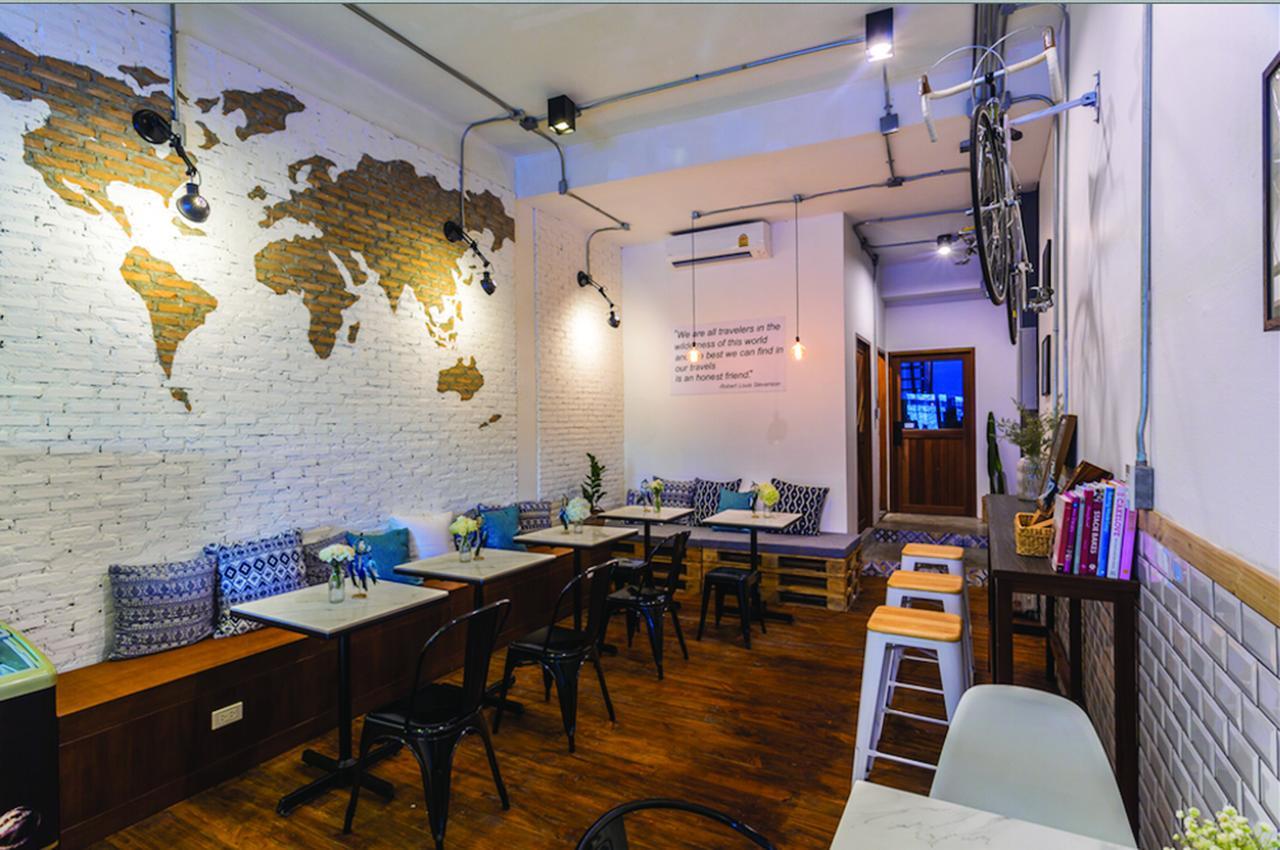 Funwahn Hostel And Cafe Chiang Mai Zewnętrze zdjęcie