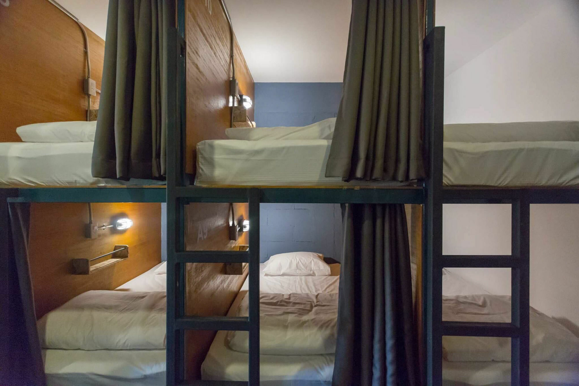 Funwahn Hostel And Cafe Chiang Mai Zewnętrze zdjęcie