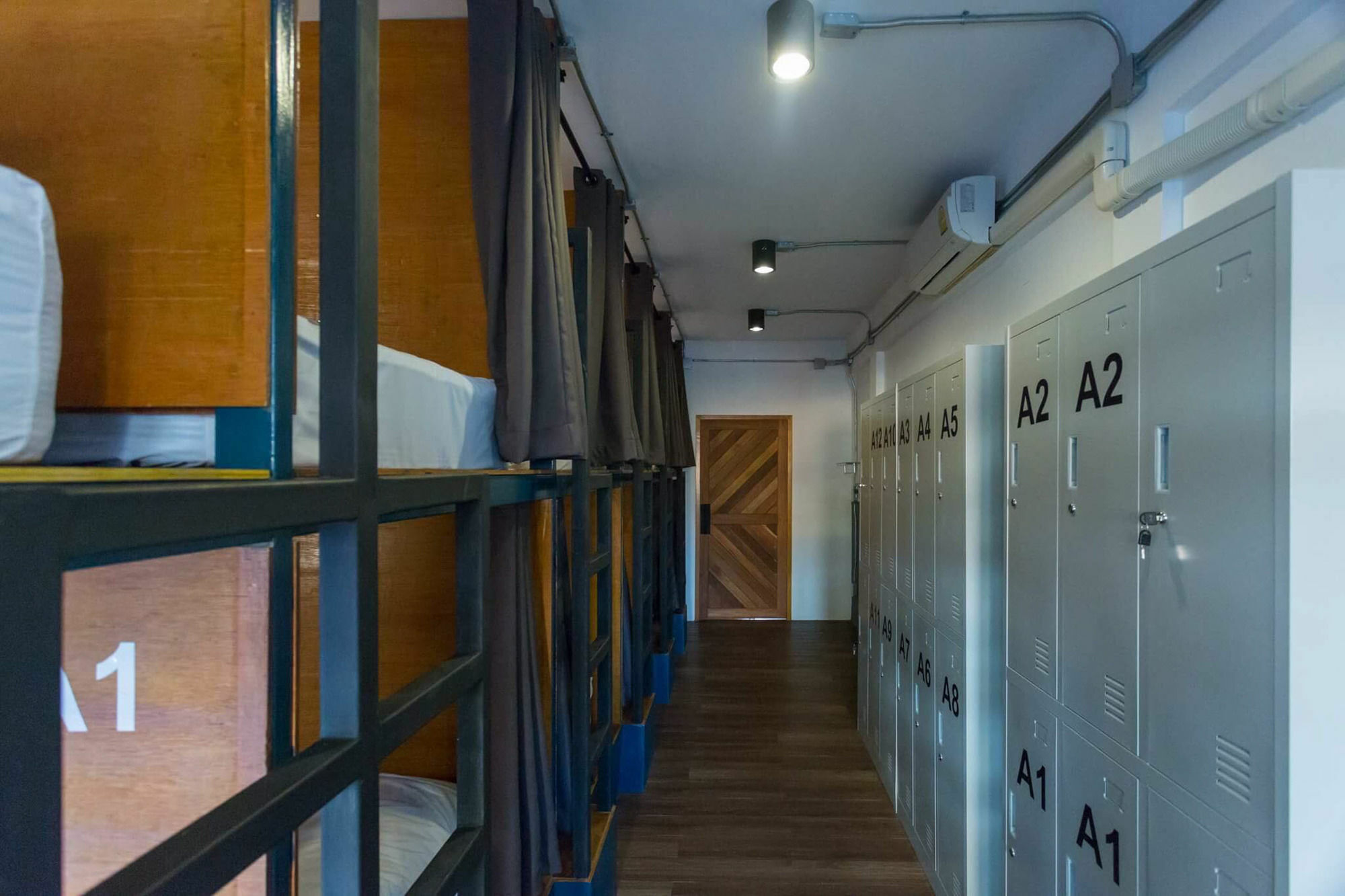 Funwahn Hostel And Cafe Chiang Mai Zewnętrze zdjęcie