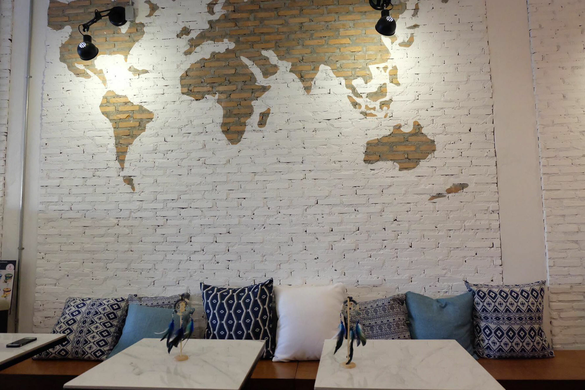 Funwahn Hostel And Cafe Chiang Mai Zewnętrze zdjęcie