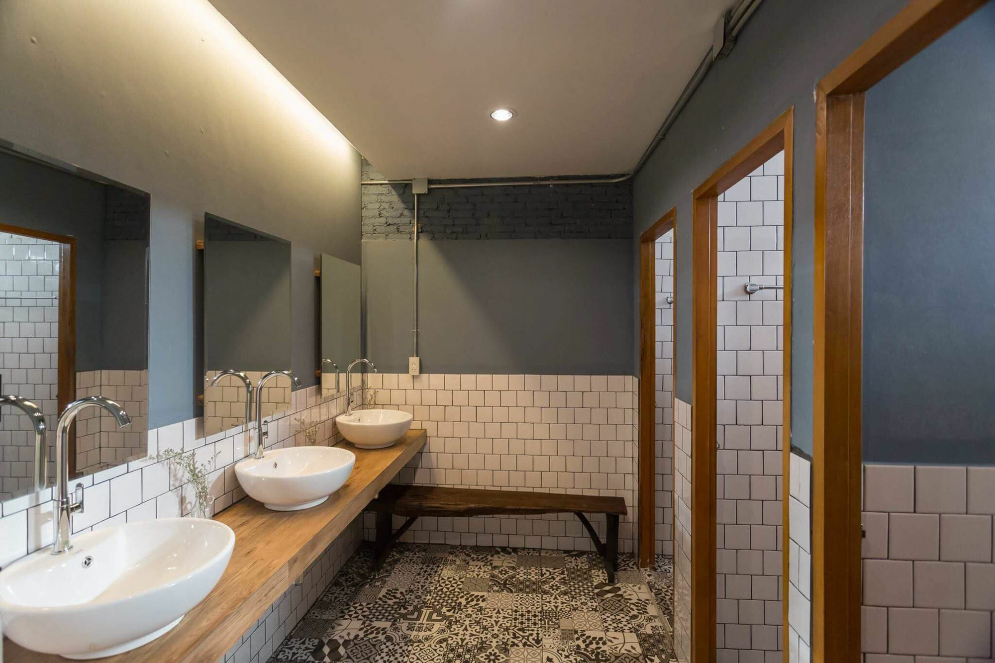 Funwahn Hostel And Cafe Chiang Mai Zewnętrze zdjęcie